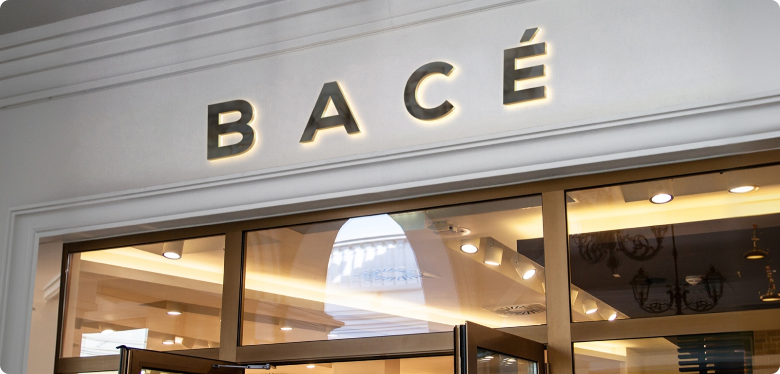 Bacé